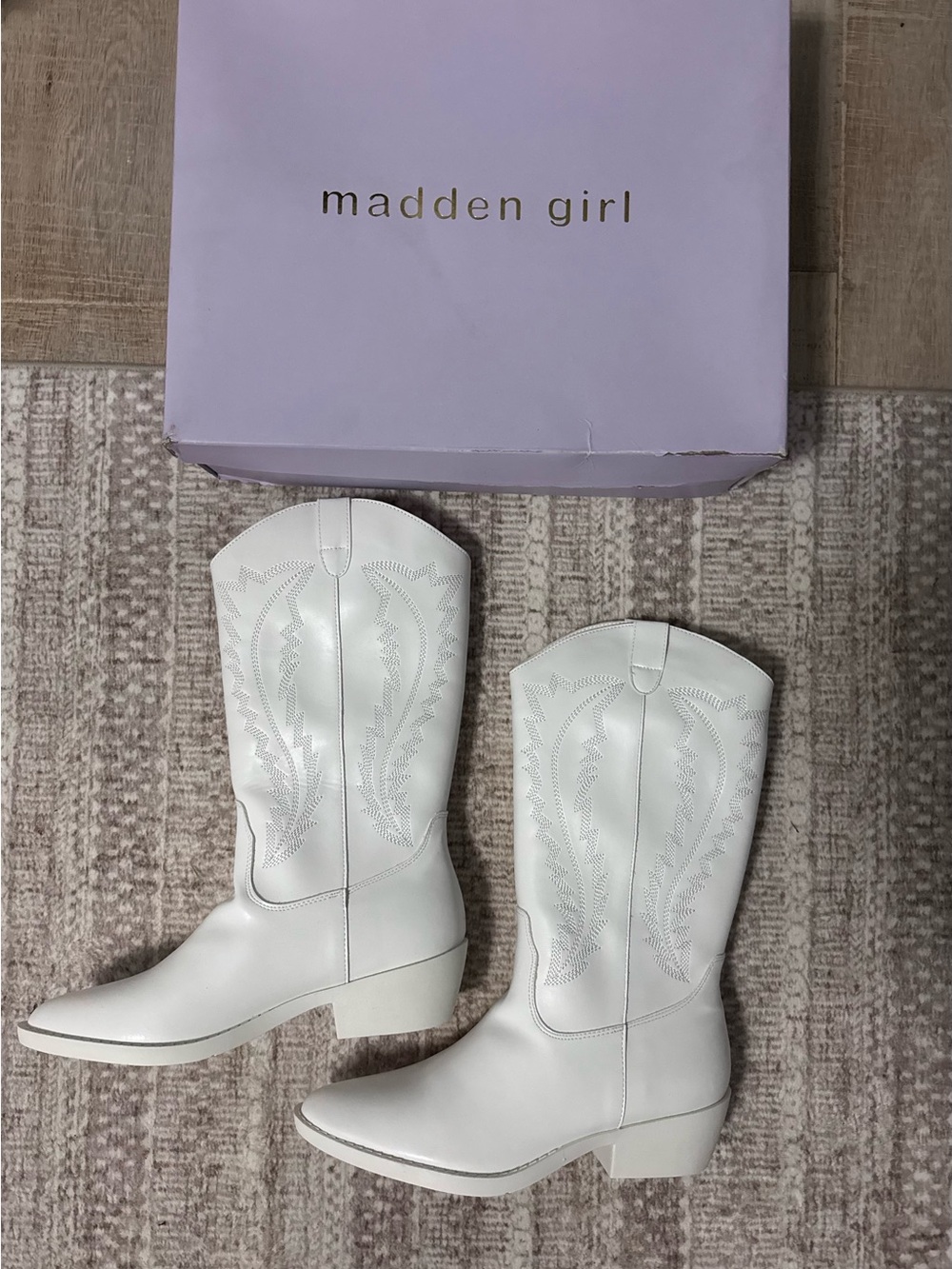 NIB Madden Girl White Western Ready White Boot